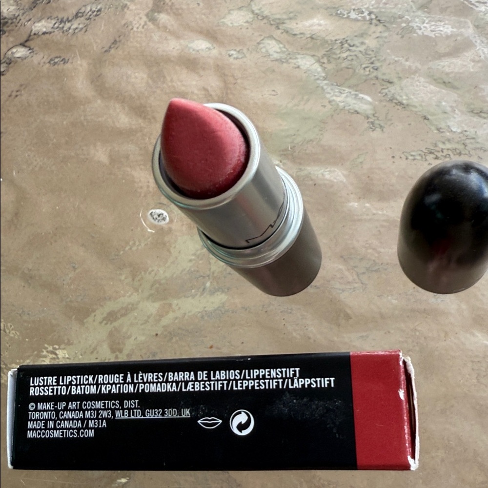 MAC Cosmetics Lustre Lipstick in Pink